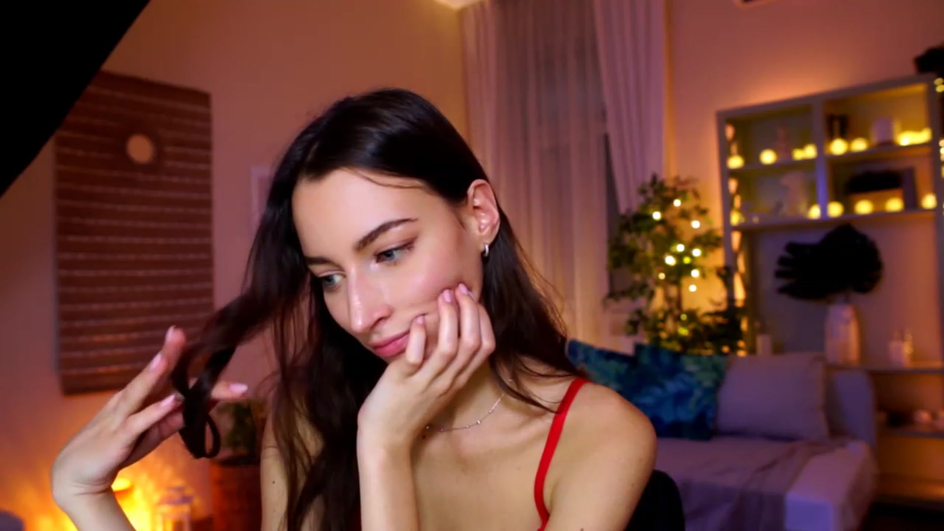 Gallery image thumbnail from Emily_grey69's myfreecams stream on, 01/06/2023, 14:19 image 20 of 20