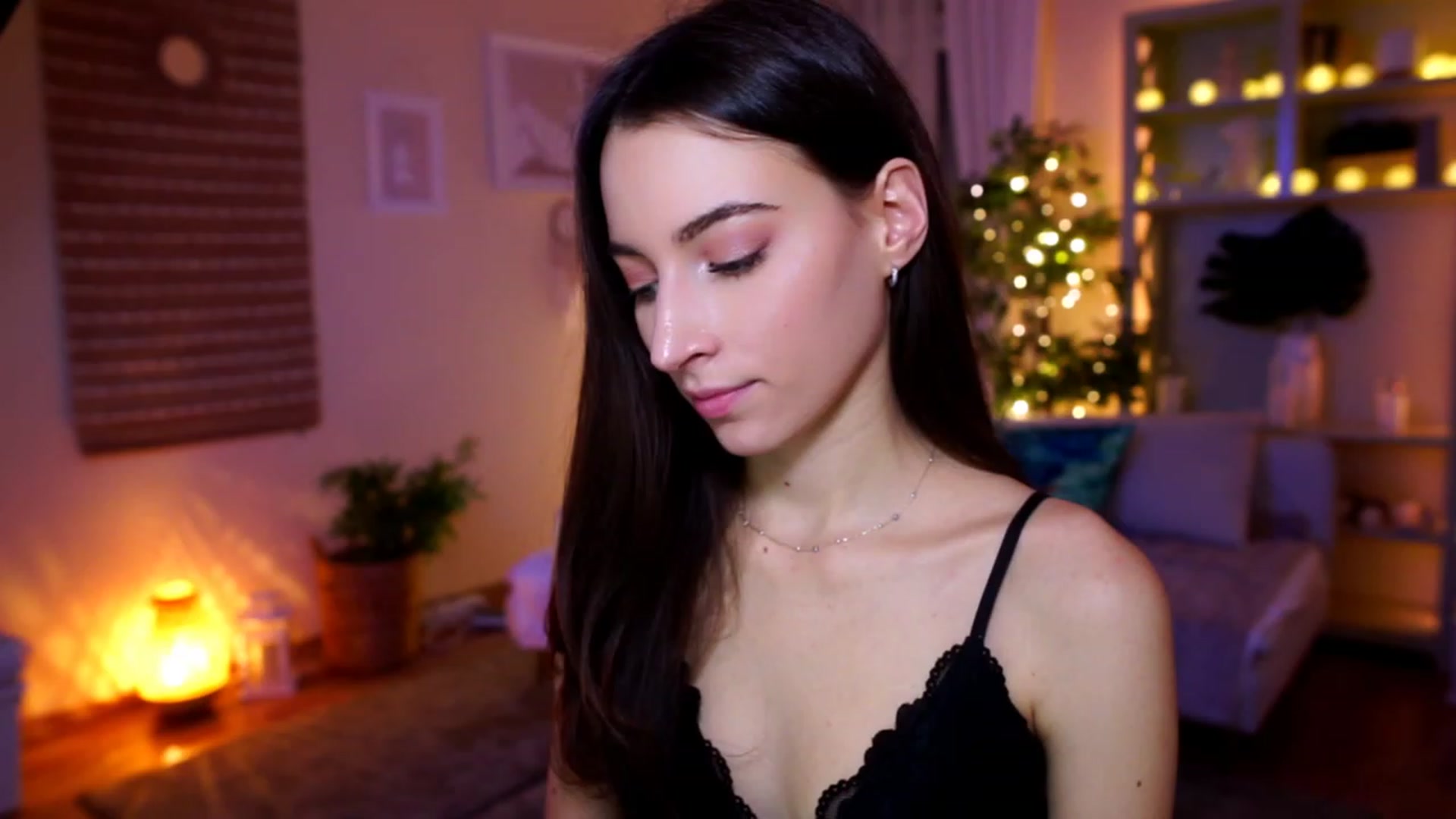 Gallery image thumbnail from Emily_grey69's myfreecams stream on, 01/07/2023, 16:58 image 20 of 20