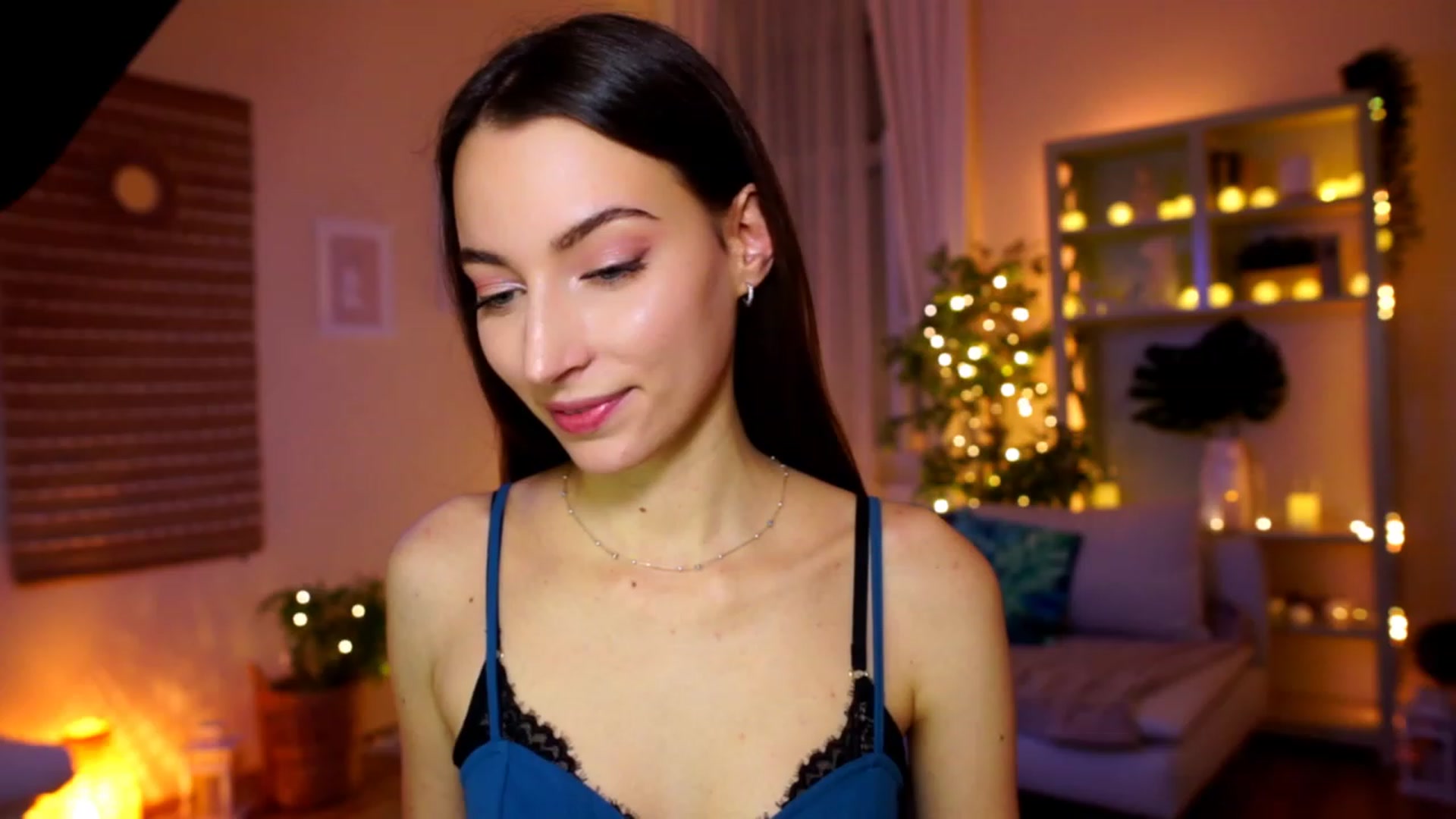 Gallery image thumbnail from Emily_grey69's myfreecams stream on, 01/17/2023, 16:10 image 11 of 20