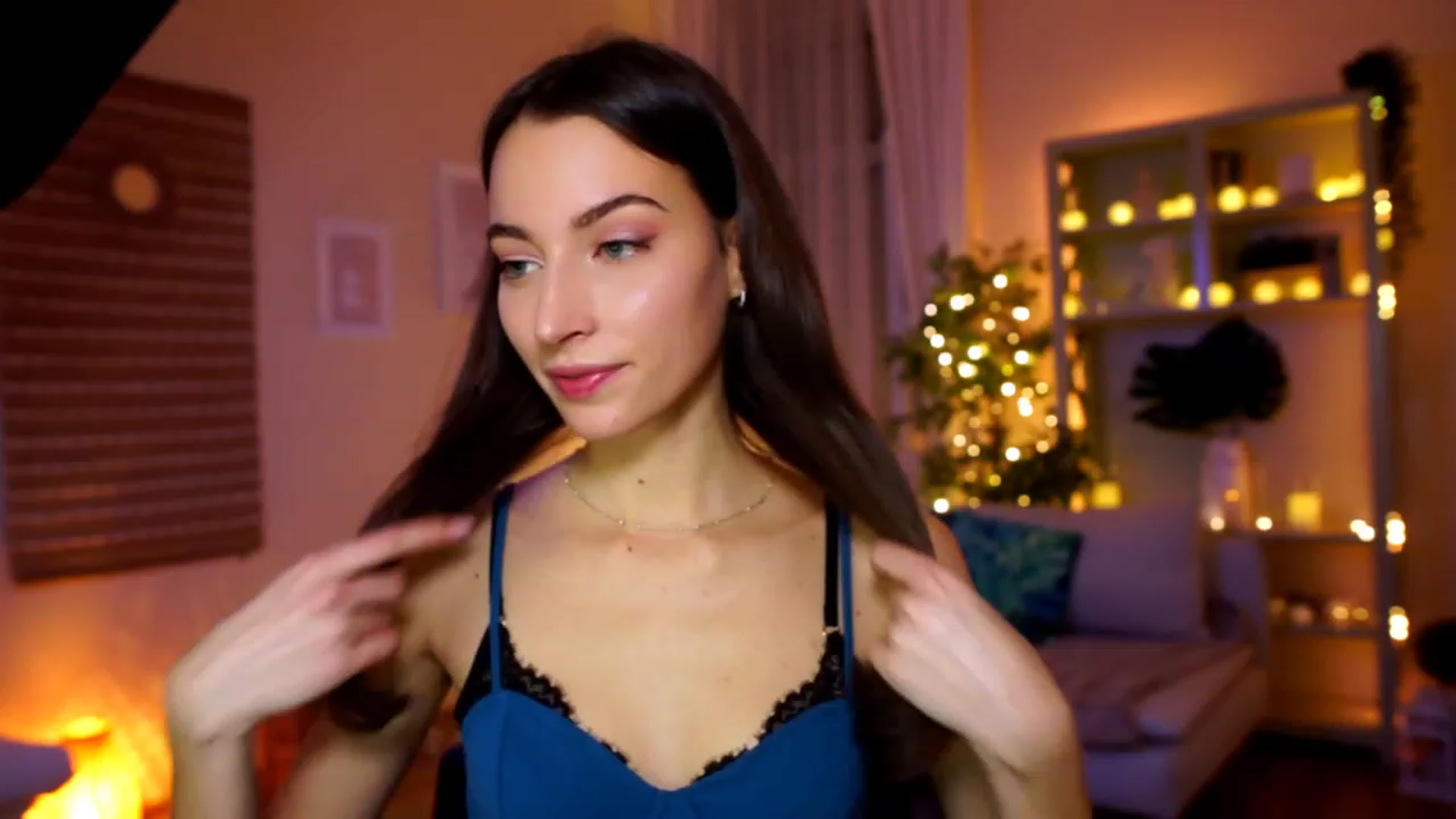 Gallery image thumbnail from Emily_grey69's myfreecams stream on, 01/17/2023, 16:10 image 6 of 20