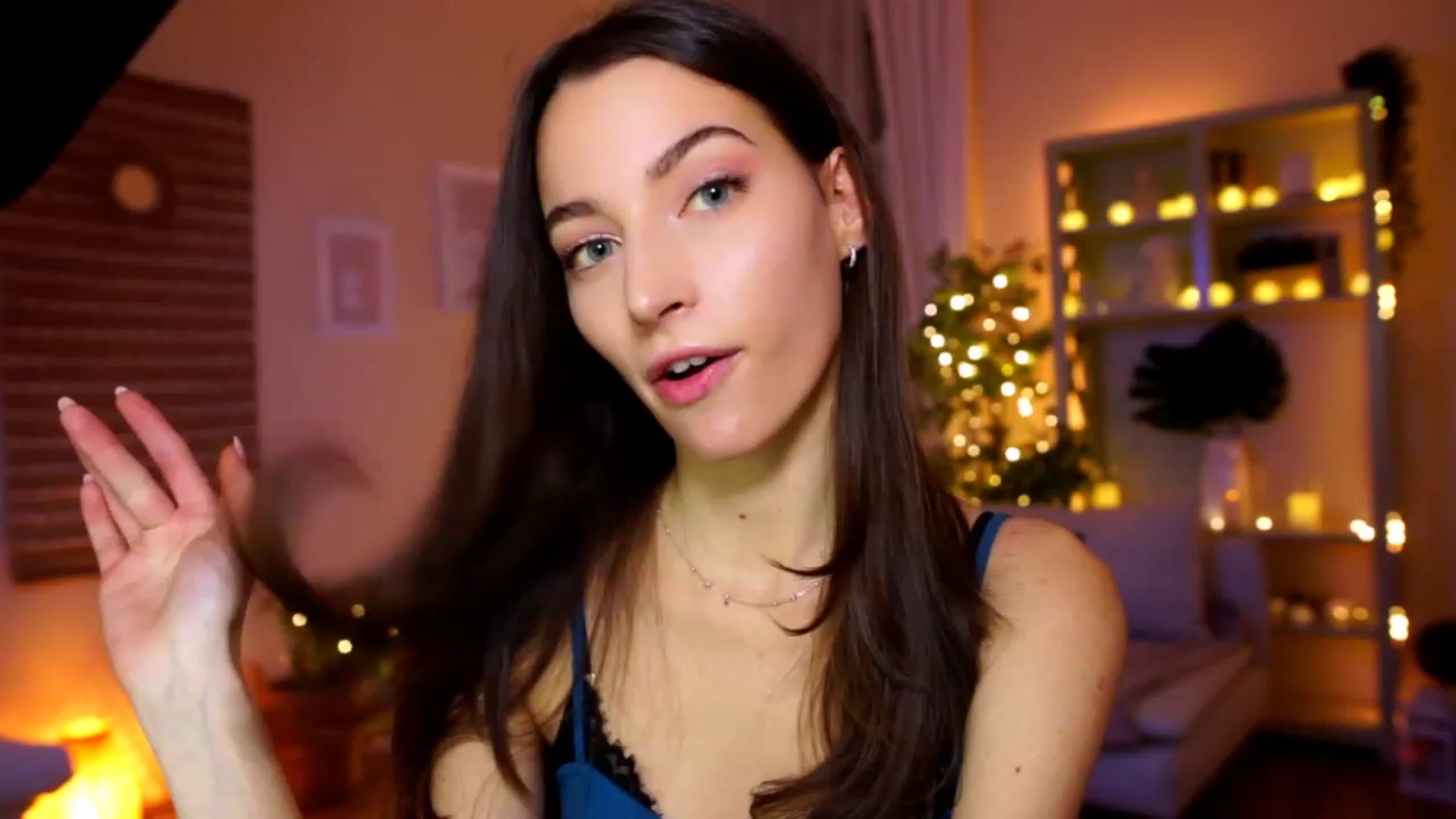 Gallery image thumbnail from Emily_grey69's myfreecams stream on, 01/17/2023, 16:10 image 3 of 20