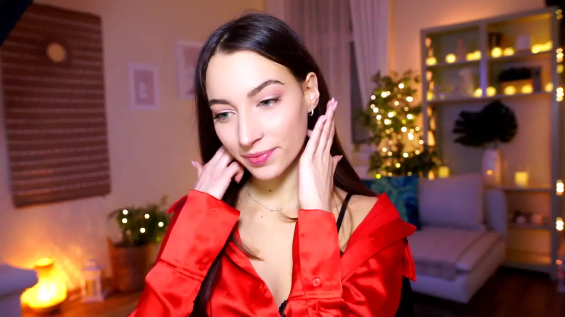 Gallery image thumbnail from Emily_grey69's myfreecams stream on, 01/18/2023, 18:38 image 2 of 20