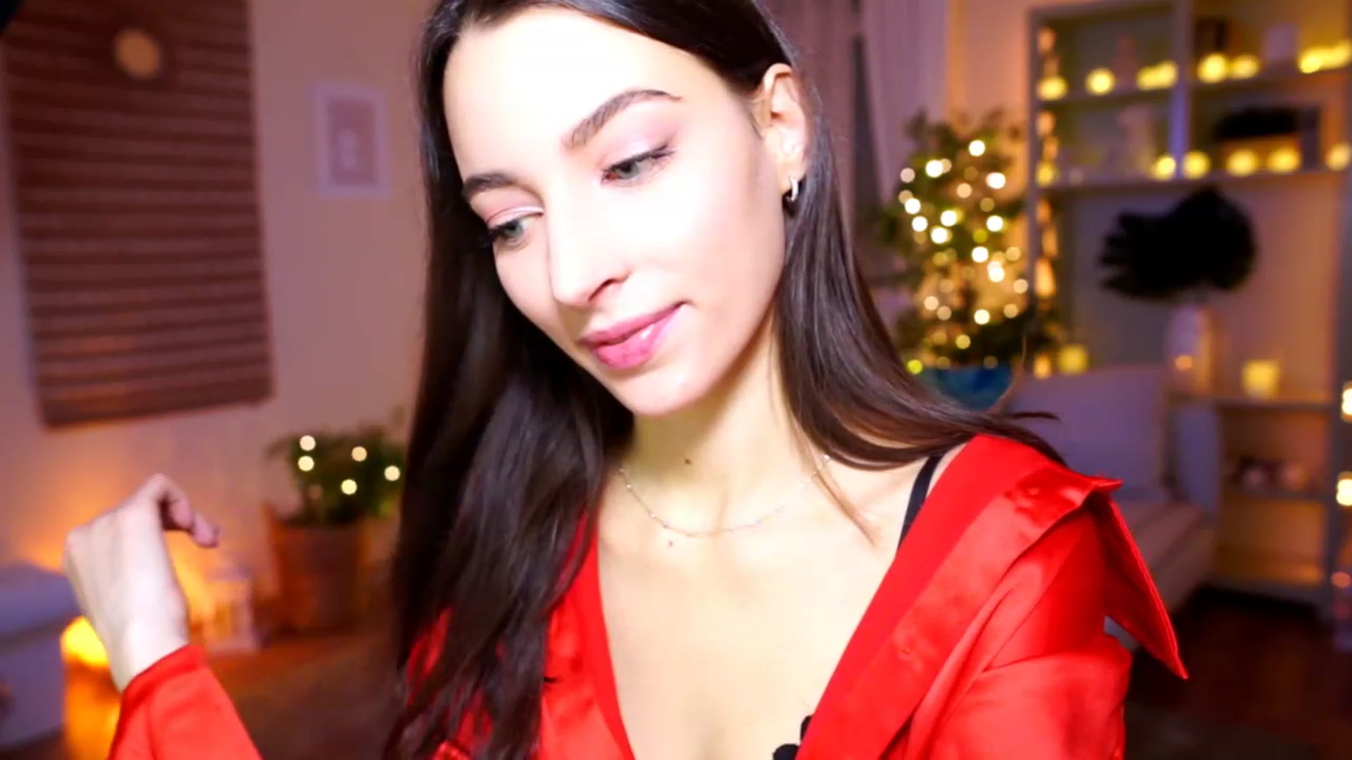 Gallery image thumbnail from Emily_grey69's myfreecams stream on, 01/18/2023, 18:38 image 11 of 20