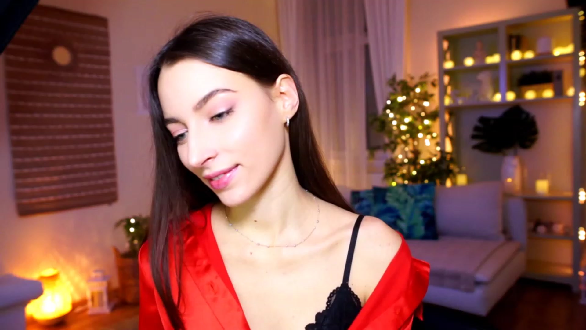 Gallery image thumbnail from Emily_grey69's myfreecams stream on, 01/18/2023, 18:38 image 6 of 20