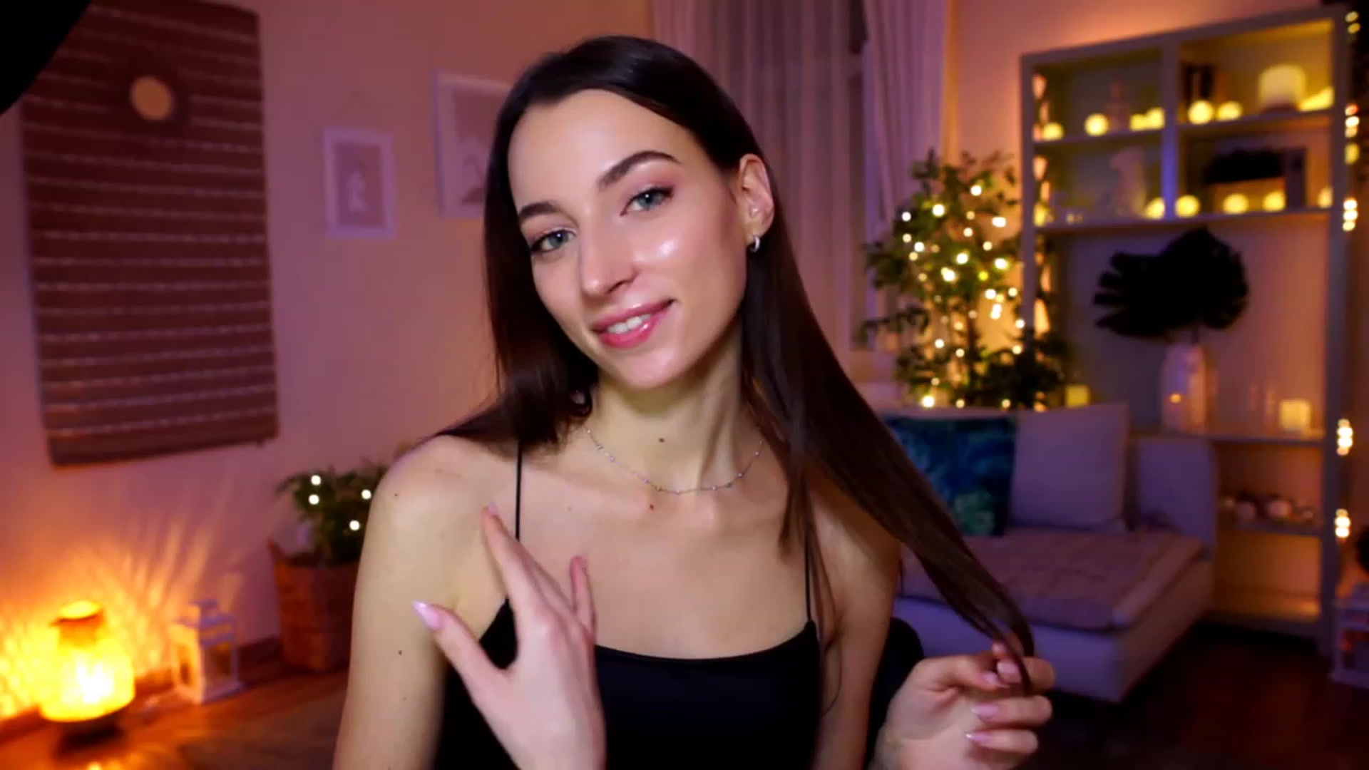 Gallery image thumbnail from Emily_grey69's myfreecams stream on, 01/26/2023, 22:03 image 7 of 20