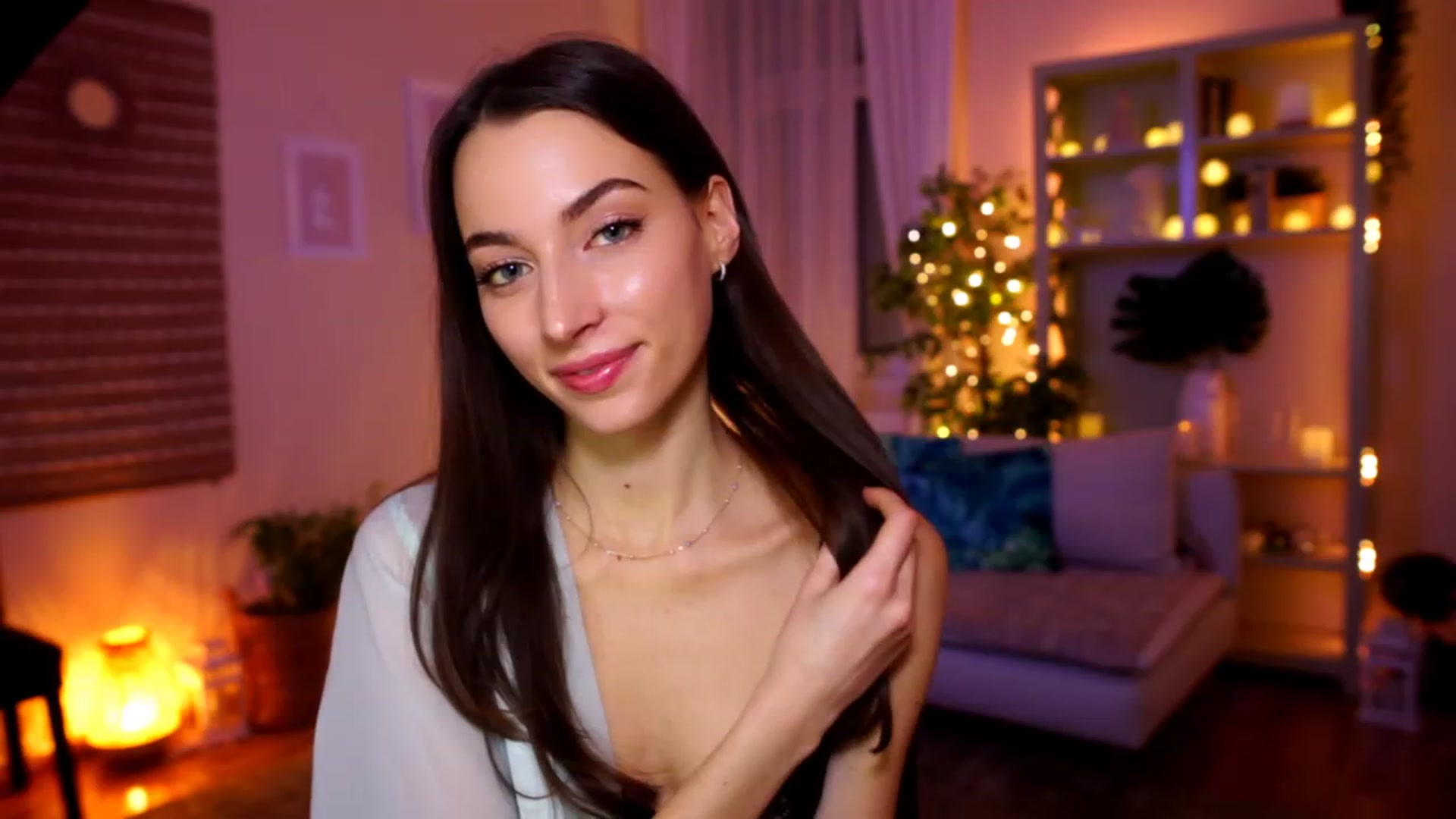 Gallery image thumbnail from Emily_grey69's myfreecams stream on, 01/29/2023, 21:57 image 12 of 20