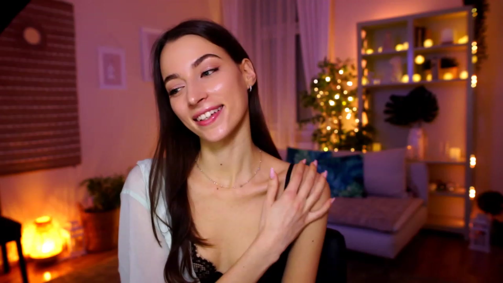 Gallery image thumbnail from Emily_grey69's myfreecams stream on, 01/29/2023, 21:57 image 14 of 20