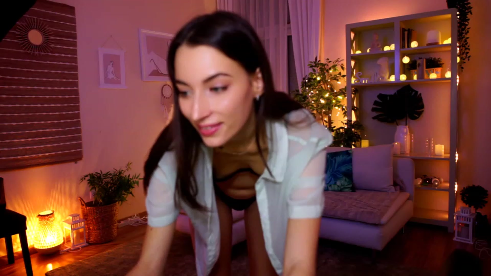 Gallery image thumbnail from Emily_grey69's myfreecams stream on, 01/29/2023, 21:57 image 7 of 20