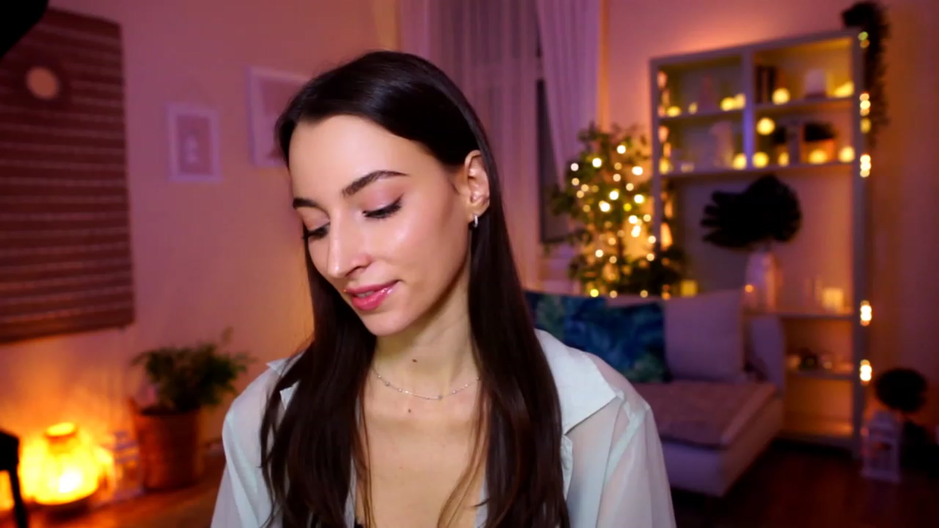 Gallery image thumbnail from Emily_grey69's myfreecams stream on, 01/29/2023, 21:57 image 1 of 20