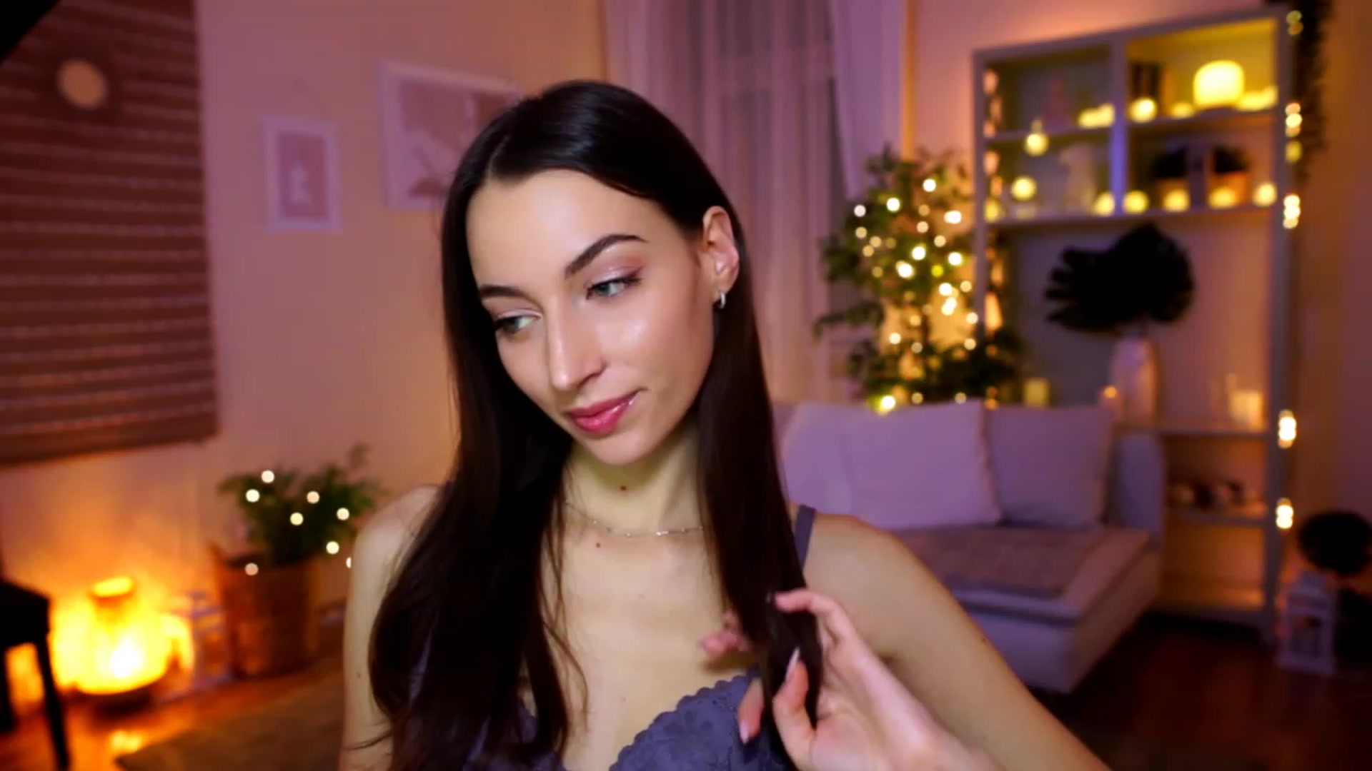 Gallery image thumbnail from Emily_grey69's myfreecams stream on, 02/03/2023, 18:22 image 9 of 20