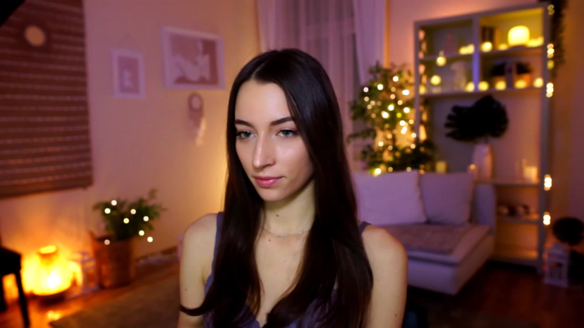 Gallery image thumbnail from Emily_grey69's myfreecams stream on, 02/03/2023, 18:22 image 4 of 20