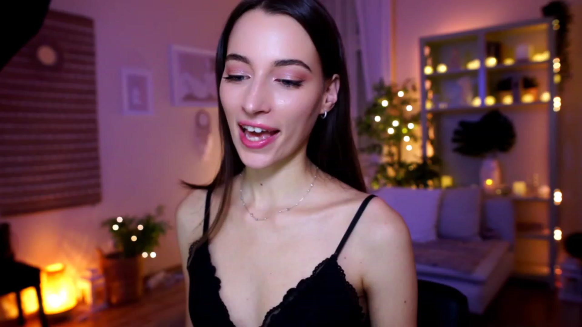 Gallery image thumbnail from Emily_grey69's myfreecams stream on, 02/09/2023, 21:51 image 5 of 20