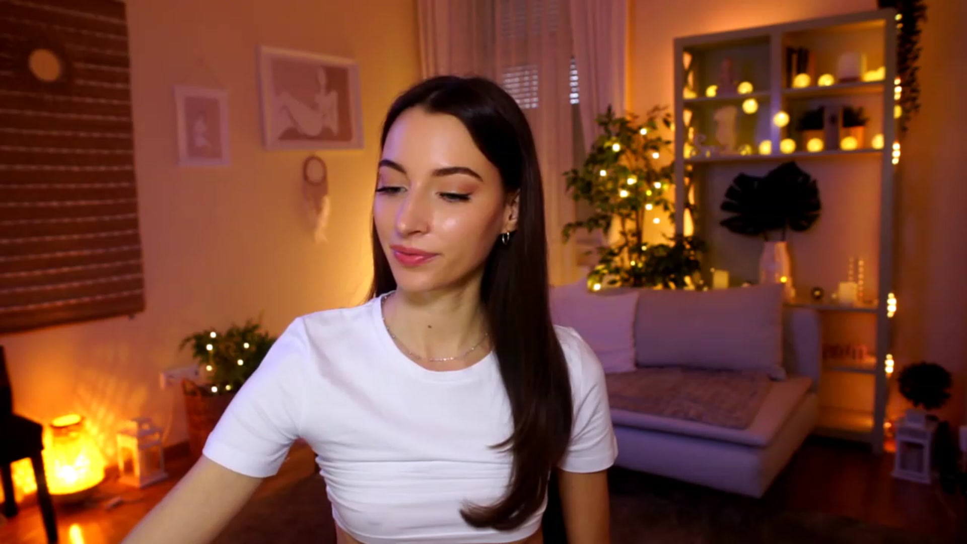 Gallery image thumbnail from Emily_grey69's myfreecams stream on, 02/17/2023, 13:53 image 6 of 20
