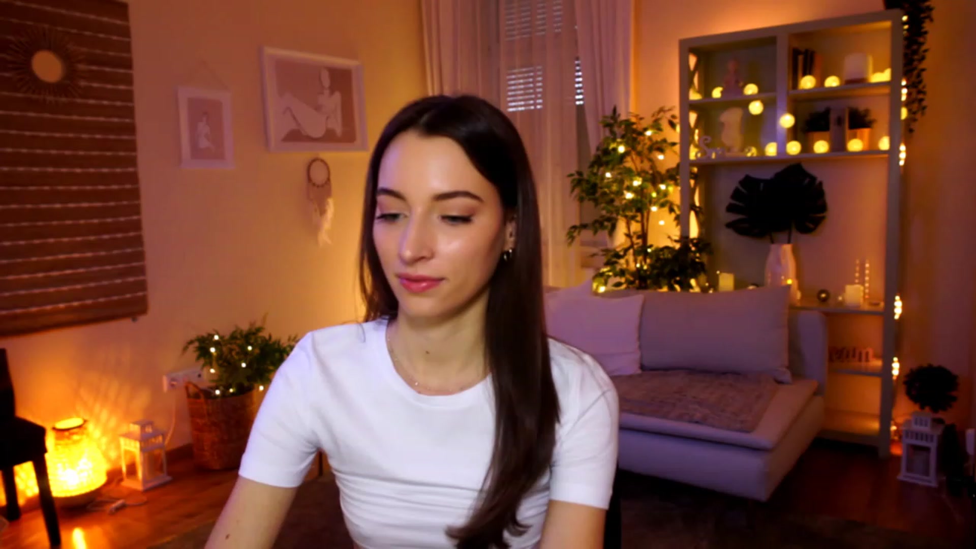 Gallery image thumbnail from Emily_grey69's myfreecams stream on, 02/17/2023, 13:53 image 1 of 20