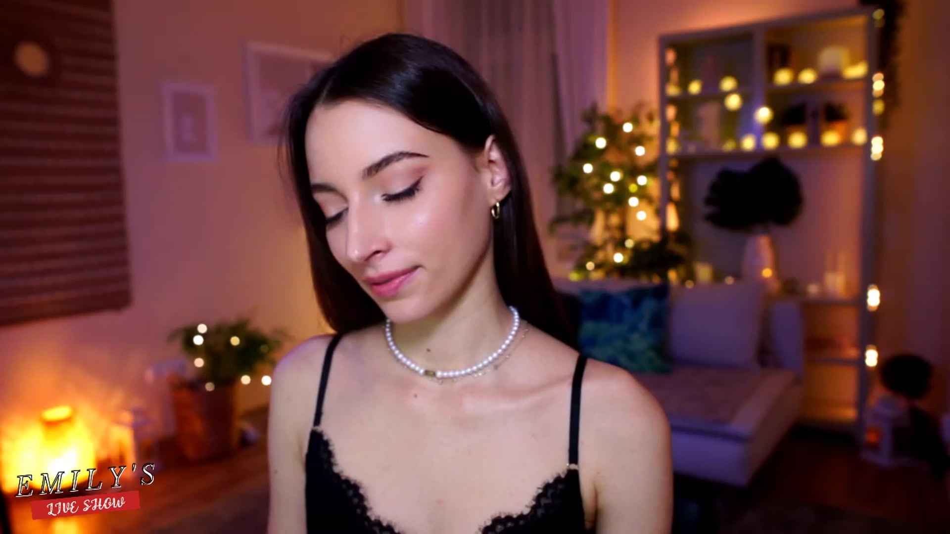 Gallery image thumbnail from Emily_grey69's myfreecams stream on, 02/23/2023, 19:59 image 8 of 20