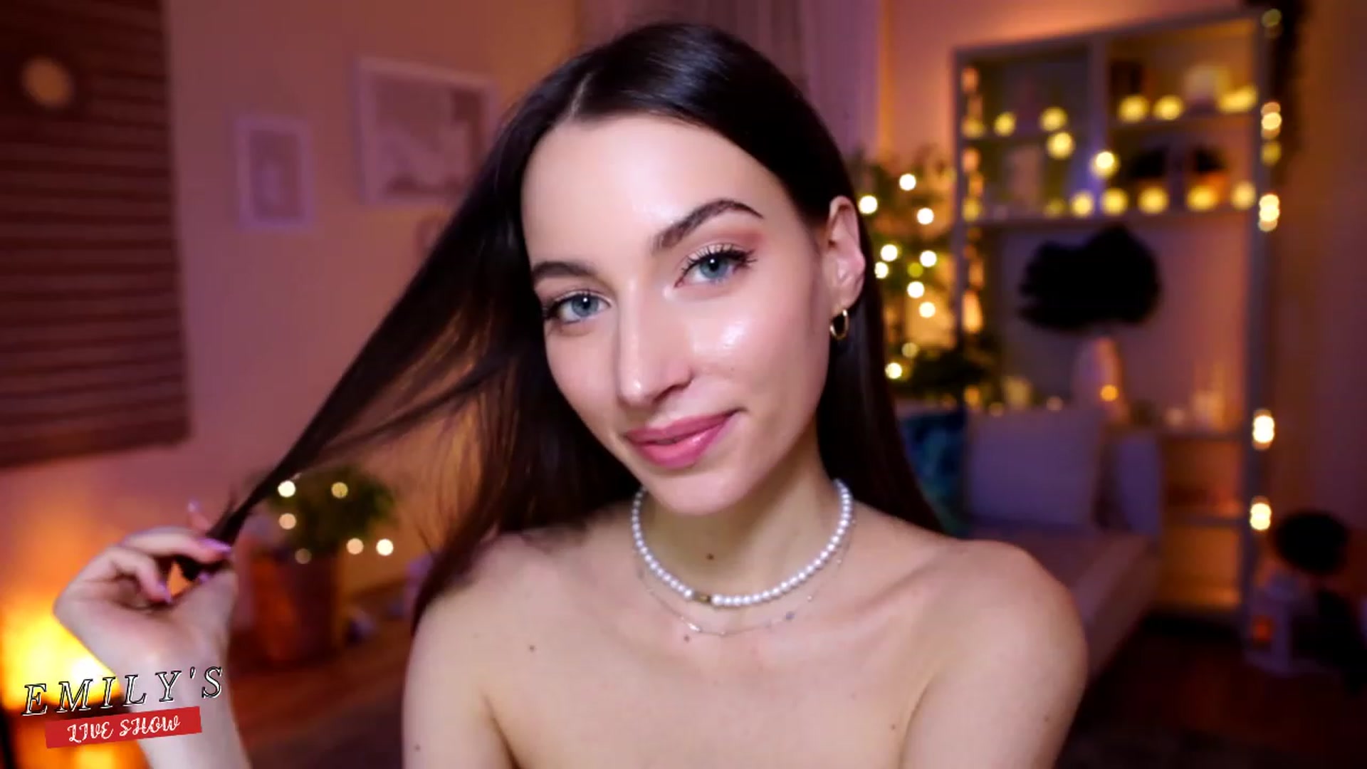 Gallery image thumbnail from Emily_grey69's myfreecams stream on, 02/23/2023, 19:59 image 15 of 20
