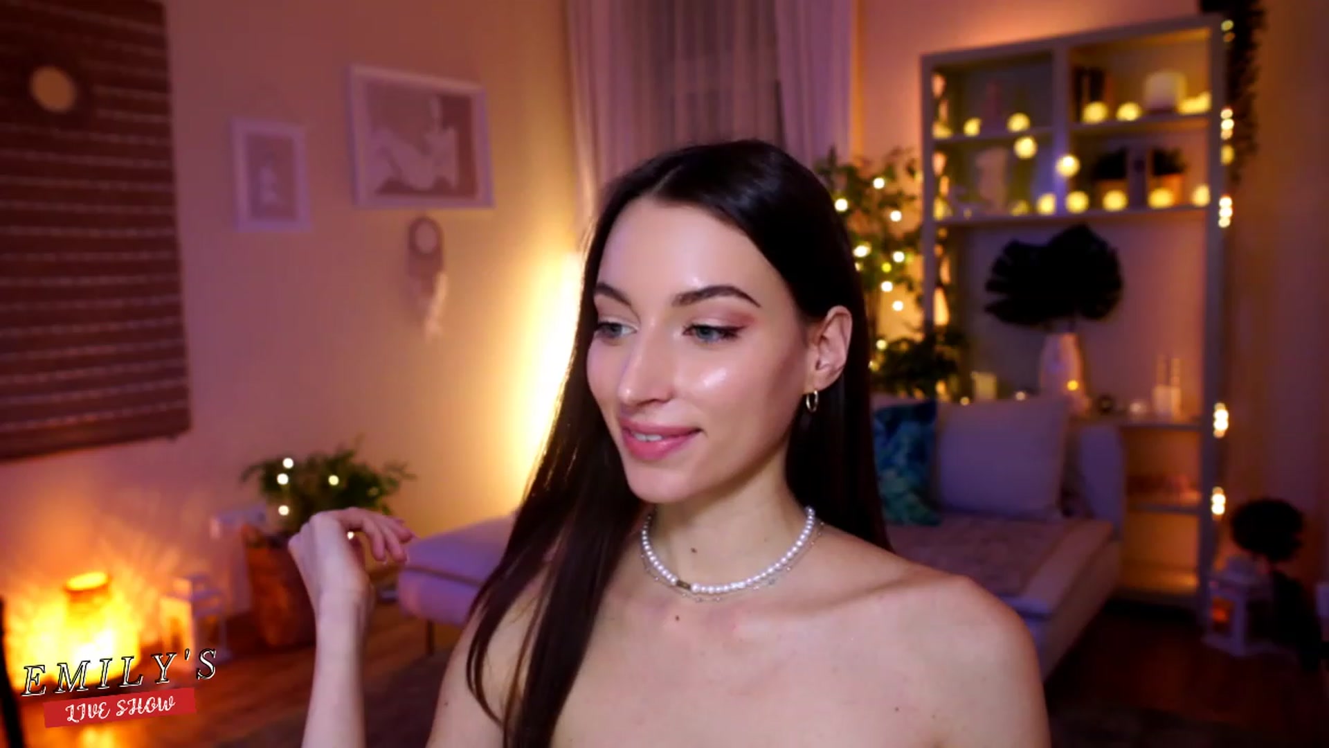 Gallery image thumbnail from Emily_grey69's myfreecams stream on, 02/23/2023, 19:59 image 18 of 20