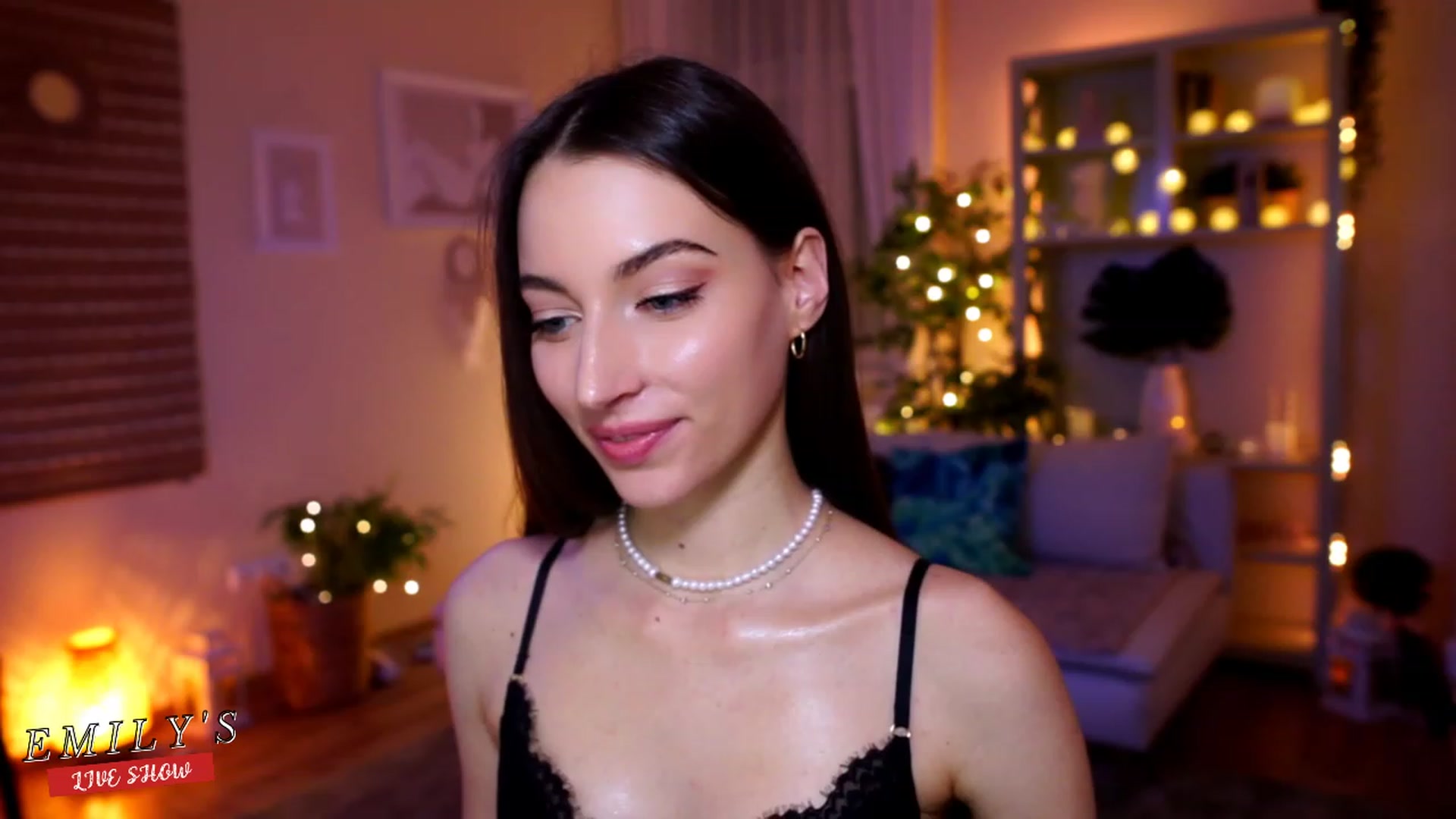 Gallery image thumbnail from Emily_grey69's myfreecams stream on, 02/23/2023, 20:25 image 2 of 20