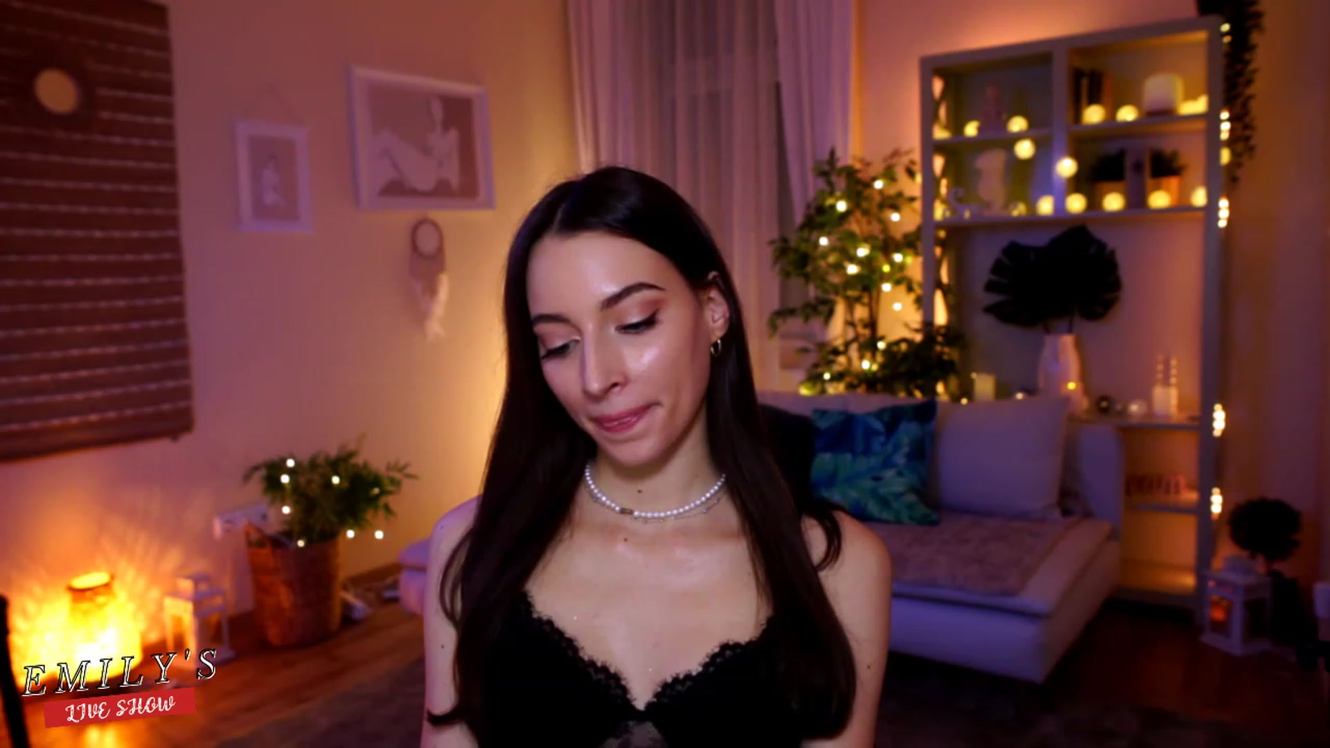 Gallery image thumbnail from Emily_grey69's myfreecams stream on, 02/23/2023, 20:25 image 18 of 20