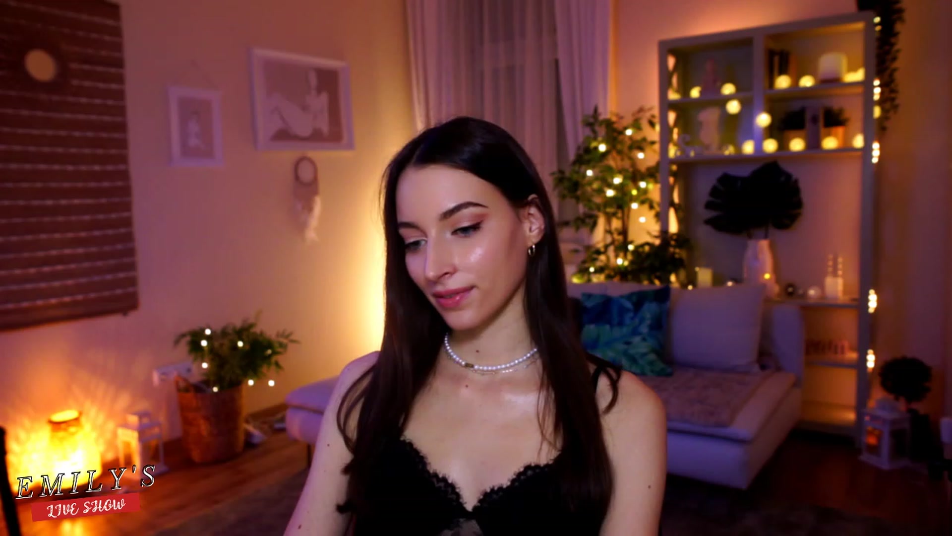 Gallery image thumbnail from Emily_grey69's myfreecams stream on, 02/23/2023, 20:25 image 19 of 20