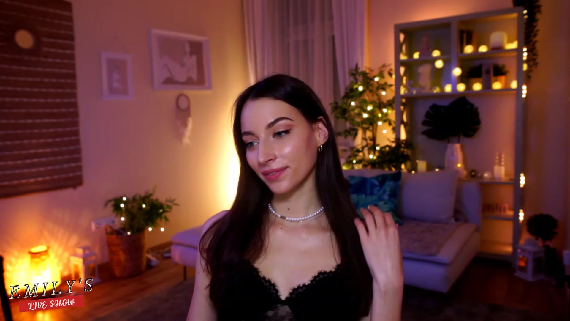 Gallery image thumbnail from Emily_grey69's myfreecams stream on, 02/23/2023, 20:25 image 17 of 20
