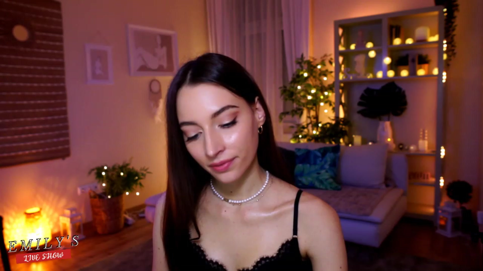 Gallery image thumbnail from Emily_grey69's myfreecams stream on, 02/23/2023, 20:25 image 9 of 20