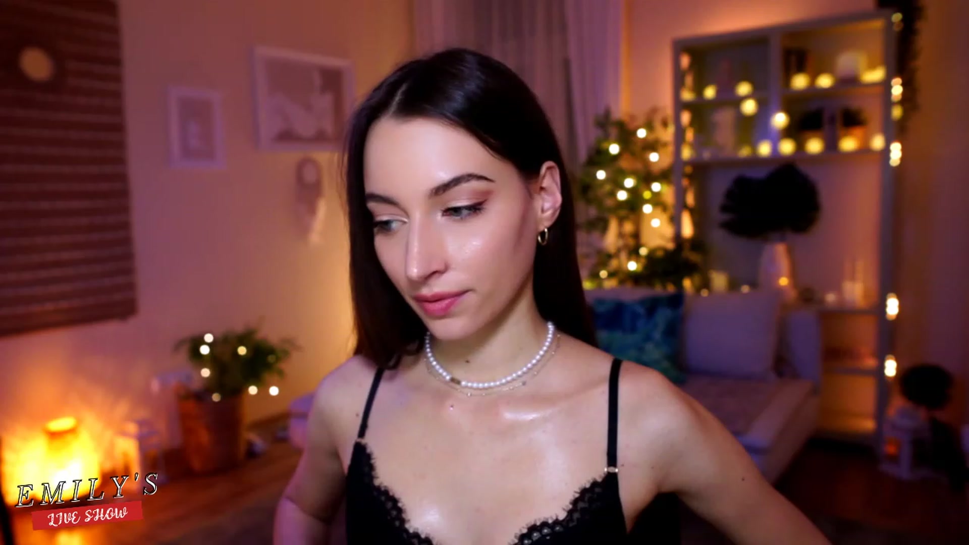 Gallery image thumbnail from Emily_grey69's myfreecams stream on, 02/23/2023, 20:25 image 3 of 20