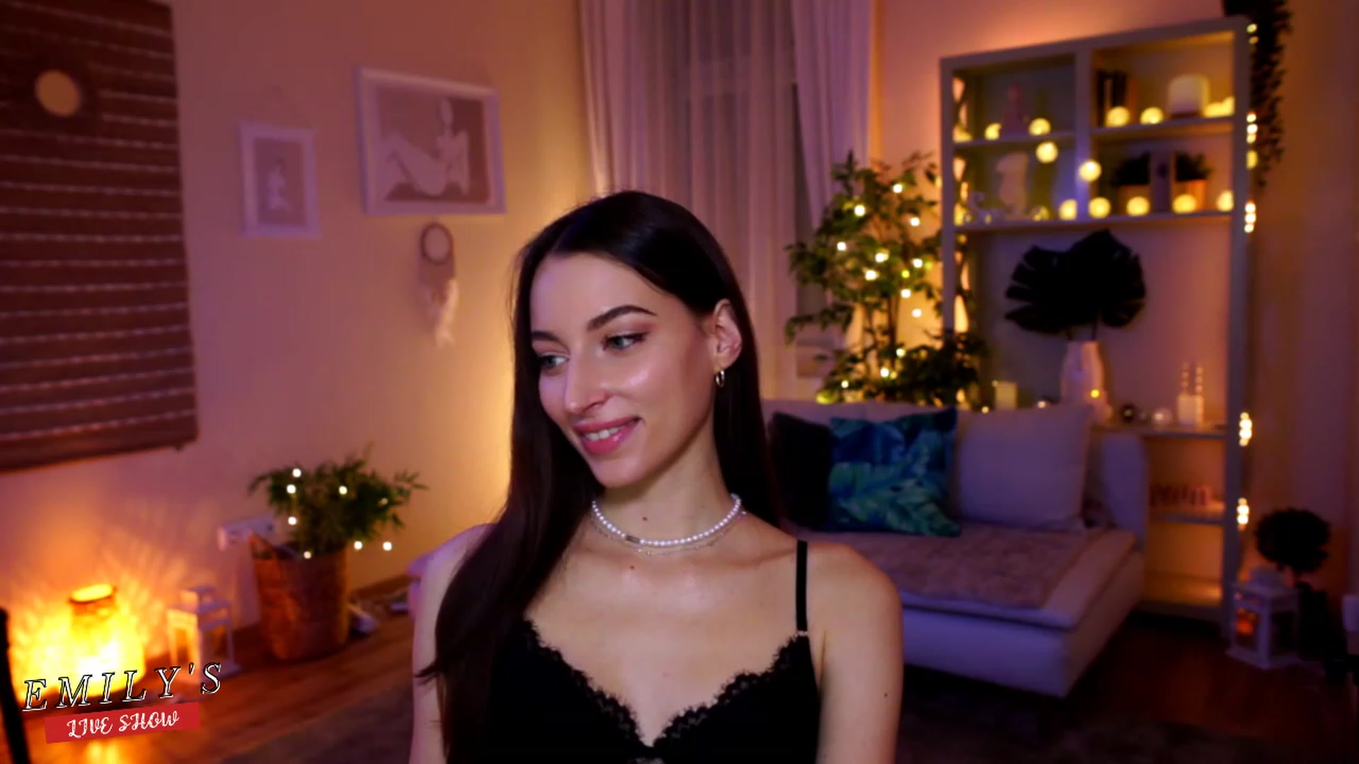 Gallery image thumbnail from Emily_grey69's myfreecams stream on, 02/23/2023, 20:25 image 7 of 20