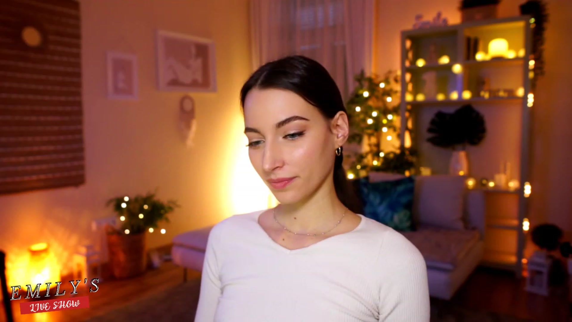 Gallery image thumbnail from Emily_grey69's myfreecams stream on, 02/25/2023, 12:52 image 11 of 20