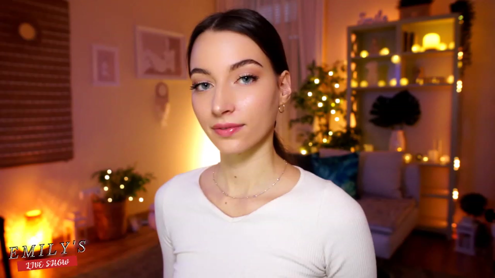 Gallery image thumbnail from Emily_grey69's myfreecams stream on, 02/25/2023, 12:52 image 10 of 20