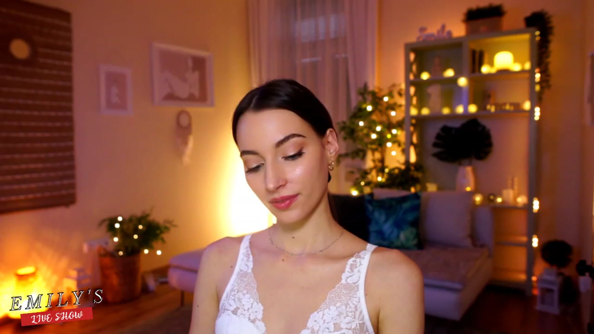 Gallery image thumbnail from Emily_grey69's myfreecams stream on, 02/25/2023, 15:47 image 1 of 20