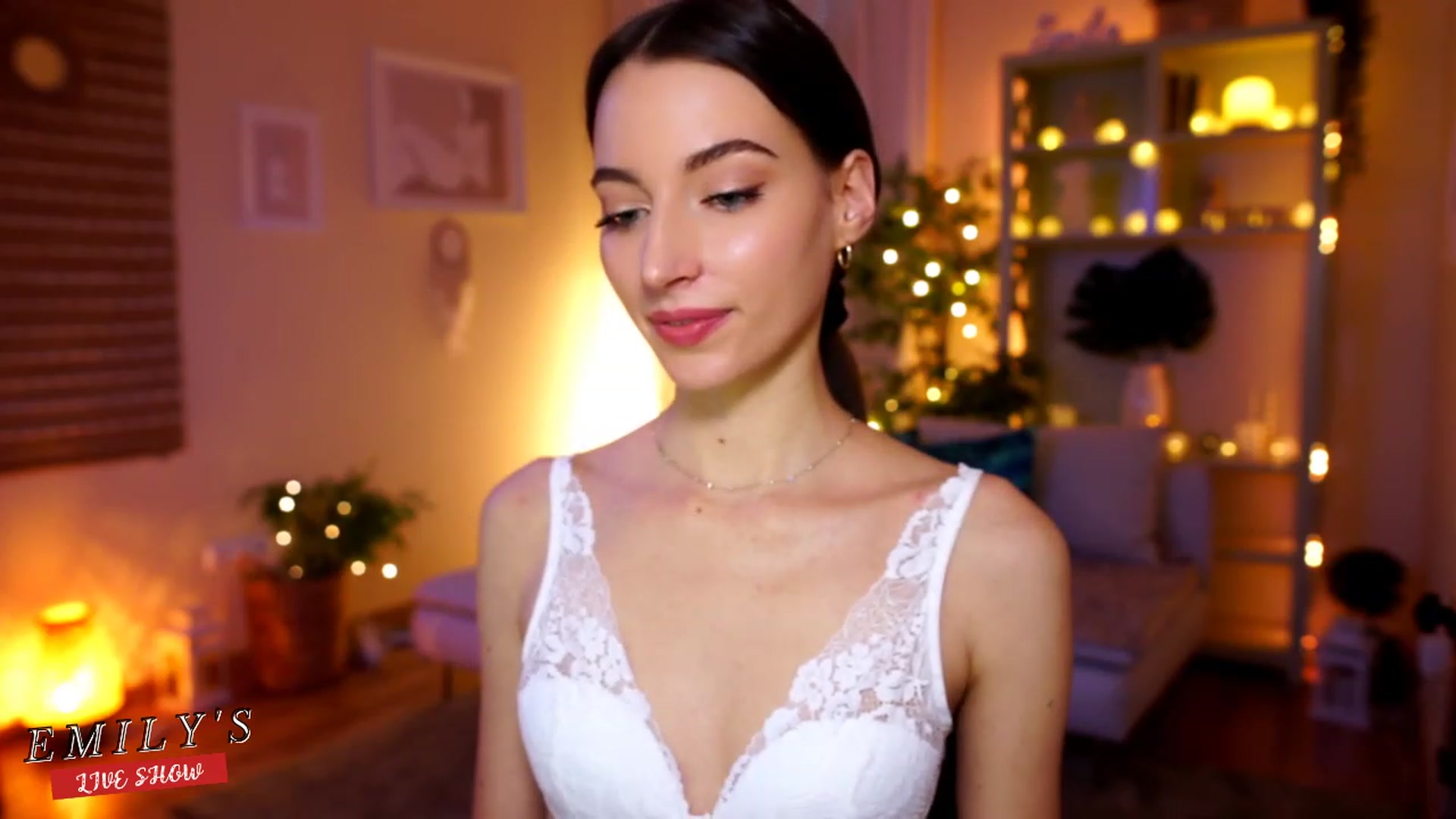 Gallery image thumbnail from Emily_grey69's myfreecams stream on, 02/25/2023, 15:47 image 10 of 20