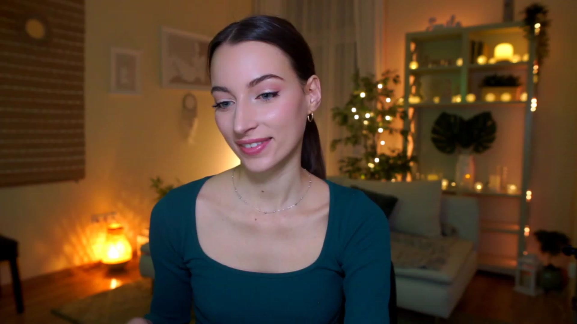Gallery image thumbnail from Emily_grey69's myfreecams stream on, 03/13/2023, 05:47 image 1 of 20
