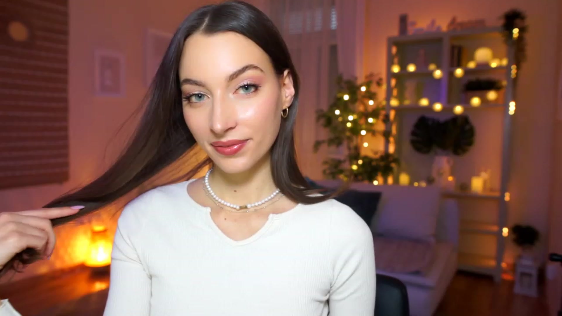 Gallery image thumbnail from Emily_grey69's myfreecams stream on, 03/15/2023, 13:26 image 6 of 20