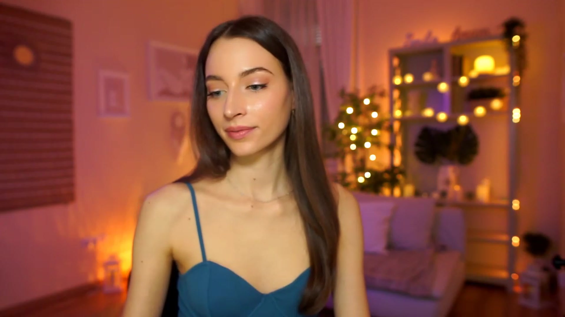 Gallery image thumbnail from Emily_grey69's myfreecams stream on, 03/24/2023, 16:56 image 11 of 20