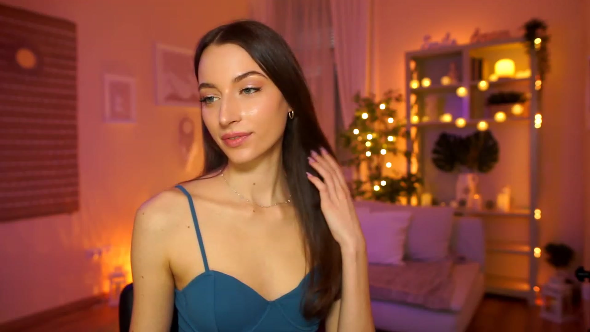 Gallery image thumbnail from Emily_grey69's myfreecams stream on, 03/24/2023, 16:56 image 12 of 20