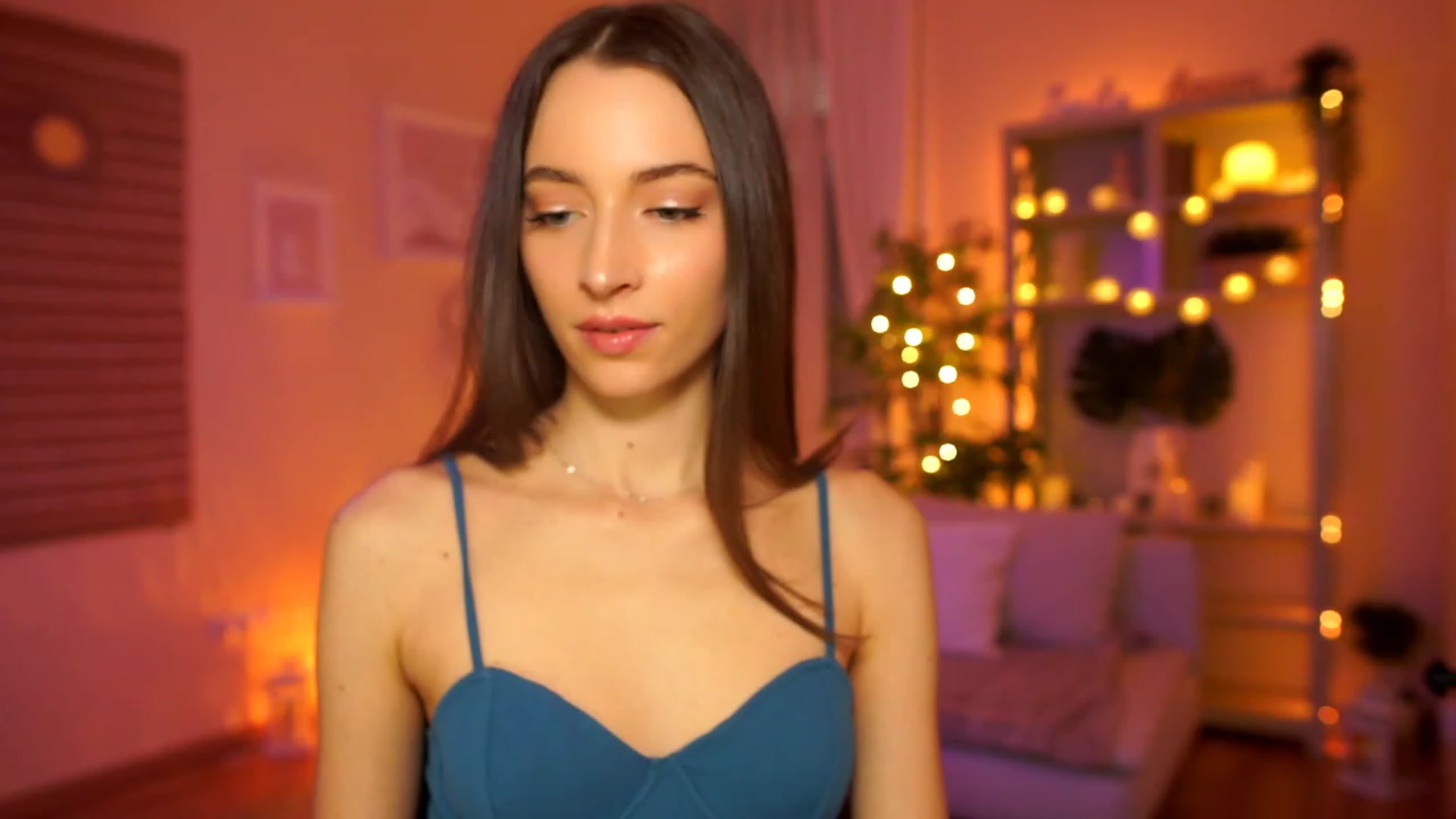 Gallery image thumbnail from Emily_grey69's myfreecams stream on, 03/24/2023, 16:56 image 6 of 20