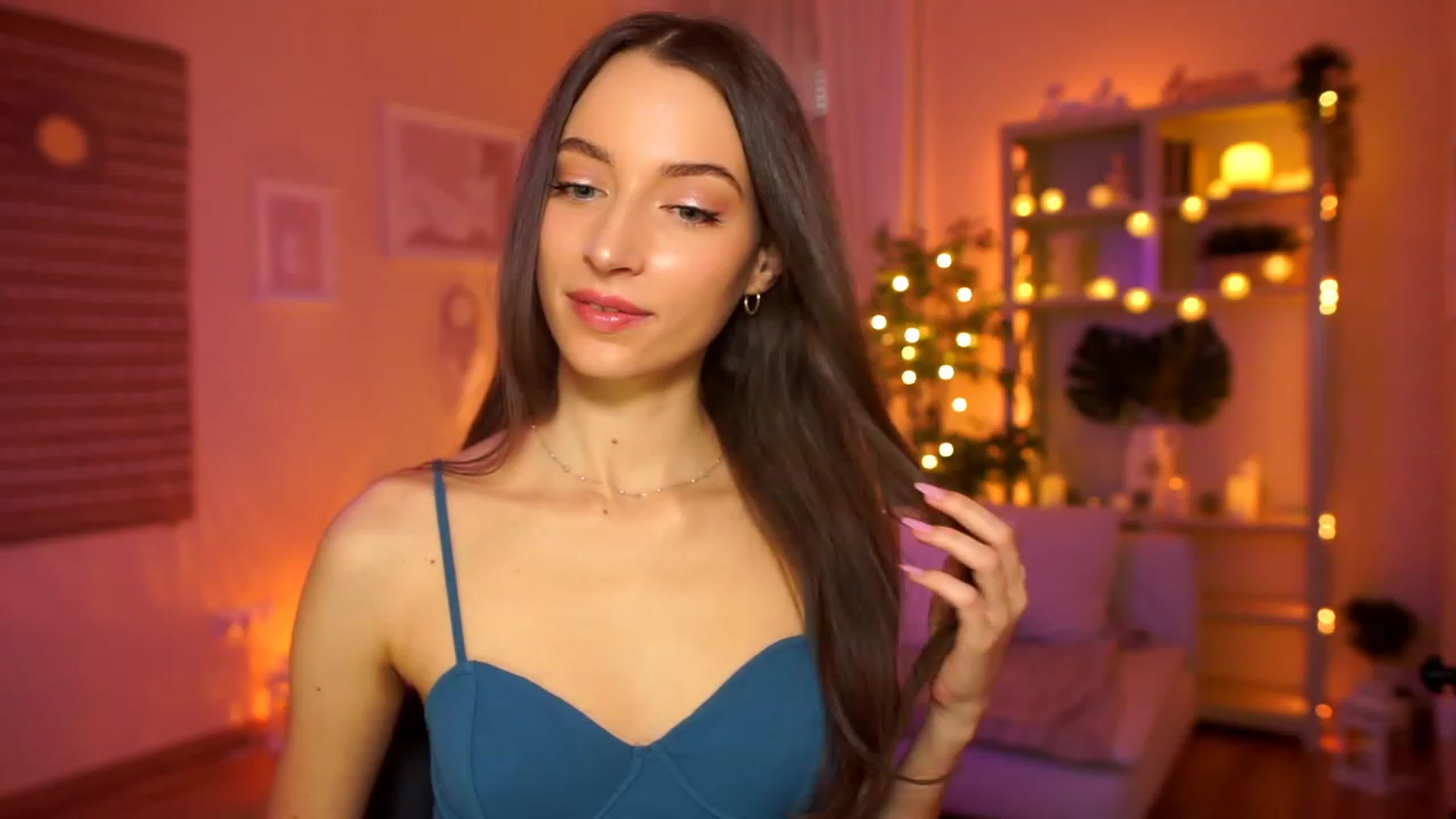 Gallery image thumbnail from Emily_grey69's myfreecams stream on, 03/24/2023, 16:56 image 2 of 20