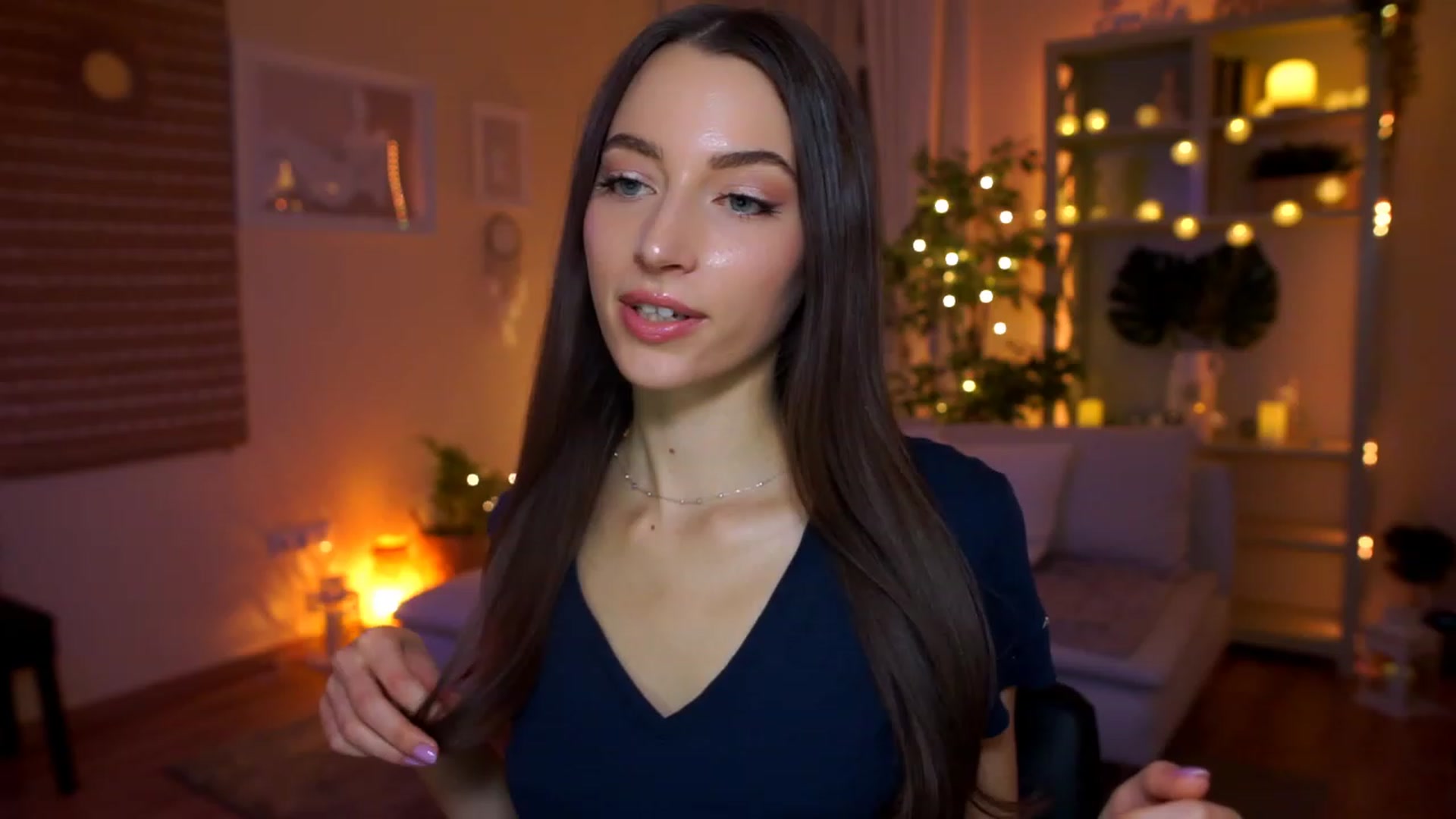 Gallery image thumbnail from Emily_grey69's myfreecams stream on, 03/29/2023, 19:55 image 2 of 20