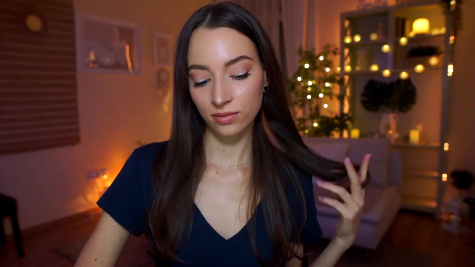 Gallery image thumbnail from Emily_grey69's myfreecams stream on, 03/29/2023, 19:55 image 6 of 20