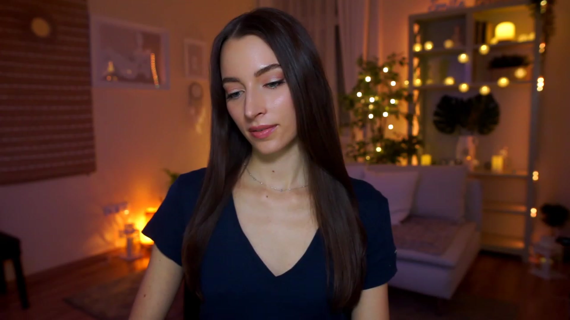Gallery image thumbnail from Emily_grey69's myfreecams stream on, 03/29/2023, 19:55 image 5 of 20