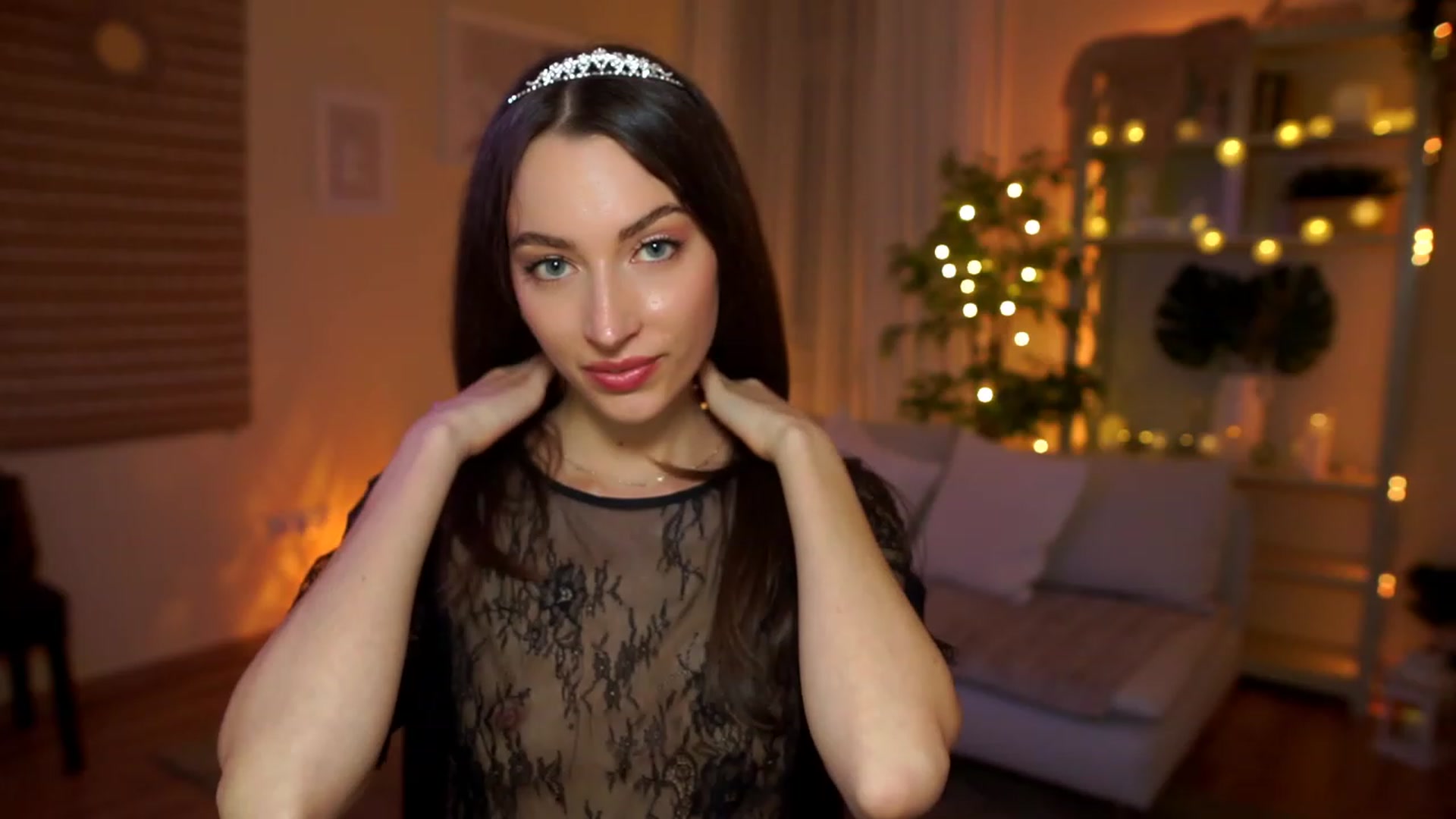 Gallery image thumbnail from Emily_grey69's myfreecams stream on, 04/12/2023, 19:04 image 15 of 20