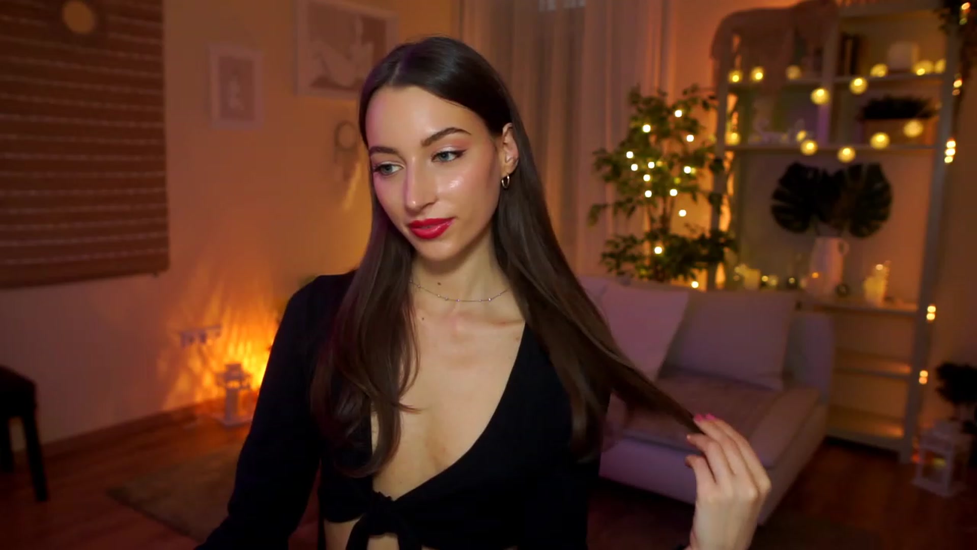 Gallery image thumbnail from Emily_grey69's myfreecams stream on, 04/13/2023, 11:53 image 20 of 20