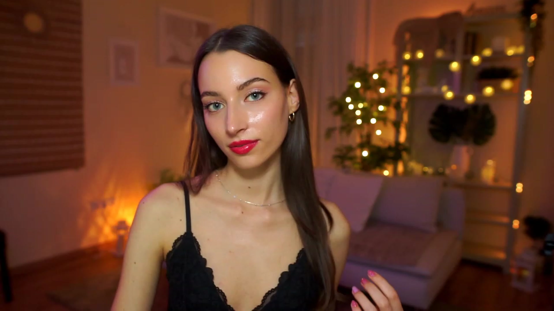 Gallery image thumbnail from Emily_grey69's myfreecams stream on, 04/13/2023, 14:21 image 20 of 20