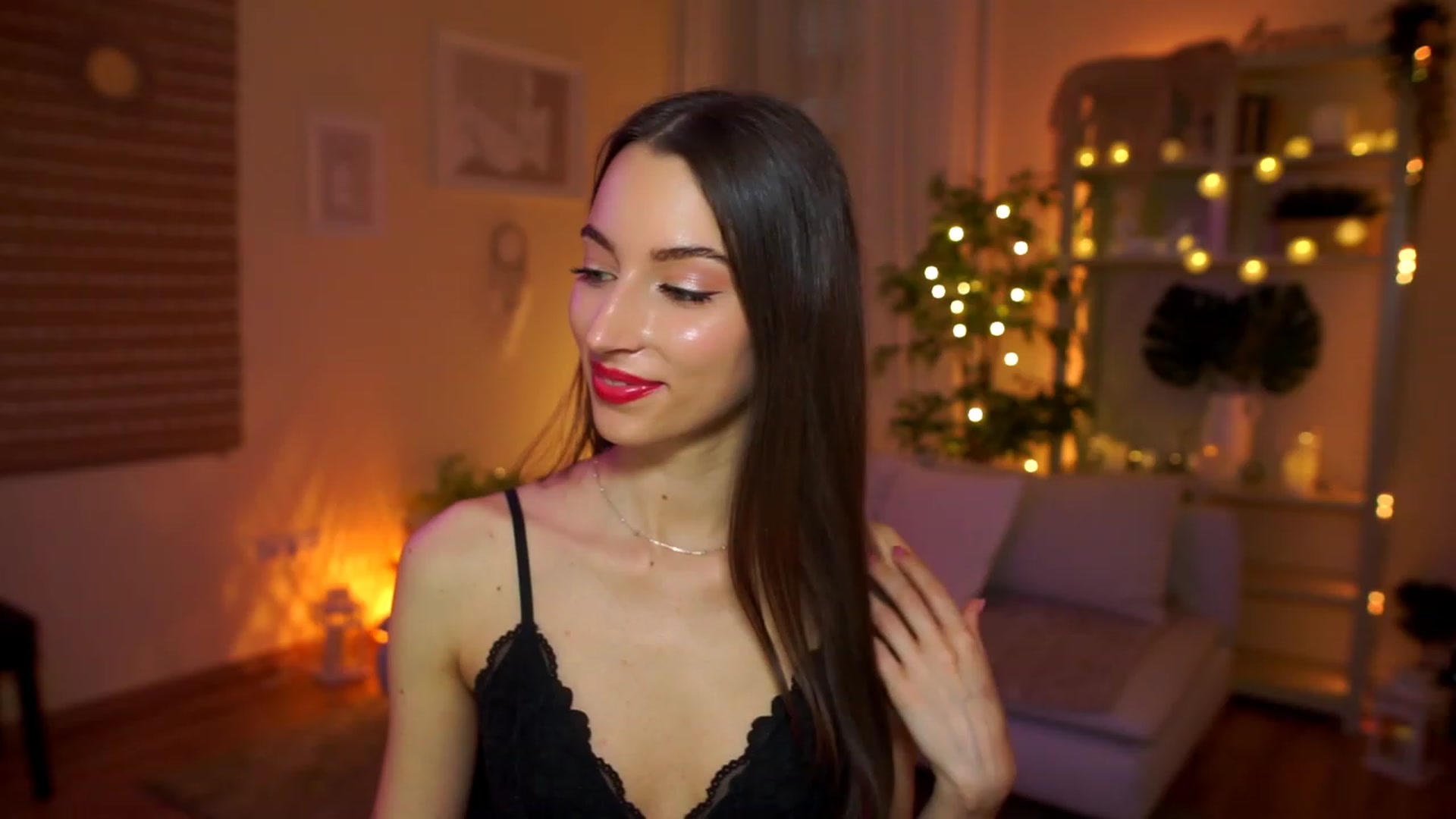 Gallery image thumbnail from Emily_grey69's myfreecams stream on, 04/13/2023, 14:21 image 5 of 20