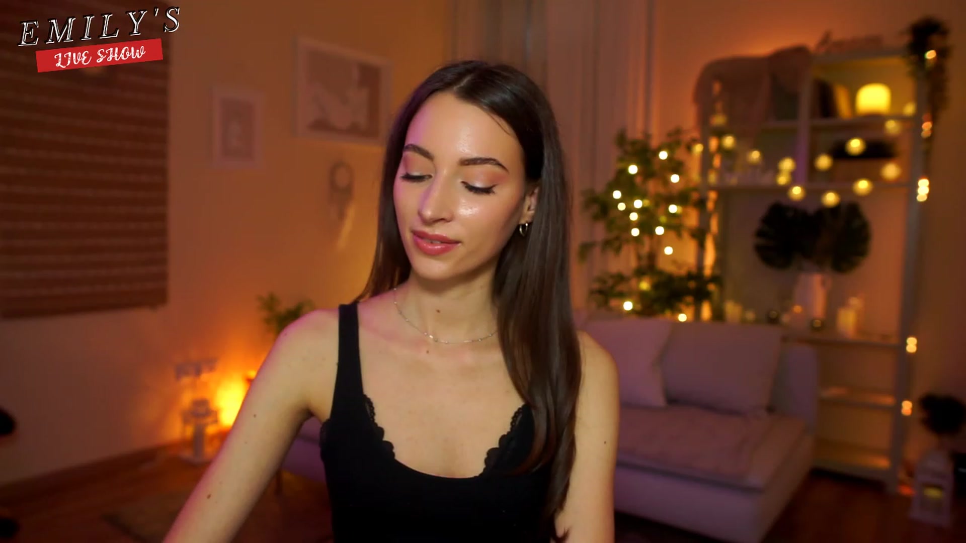 Gallery image thumbnail from Emily_grey69's myfreecams stream on, 04/18/2023, 11:45 image 10 of 20