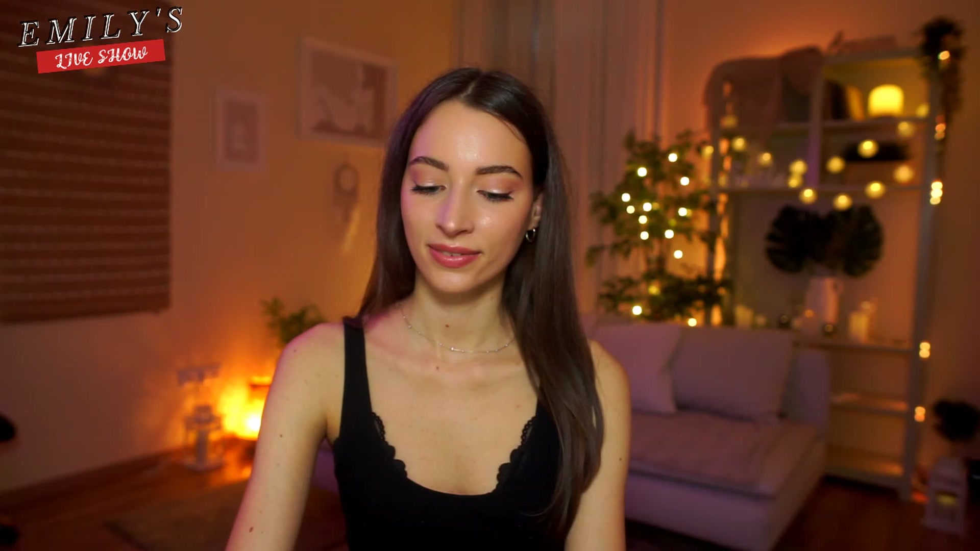 Gallery image thumbnail from Emily_grey69's myfreecams stream on, 04/18/2023, 11:45 image 11 of 20