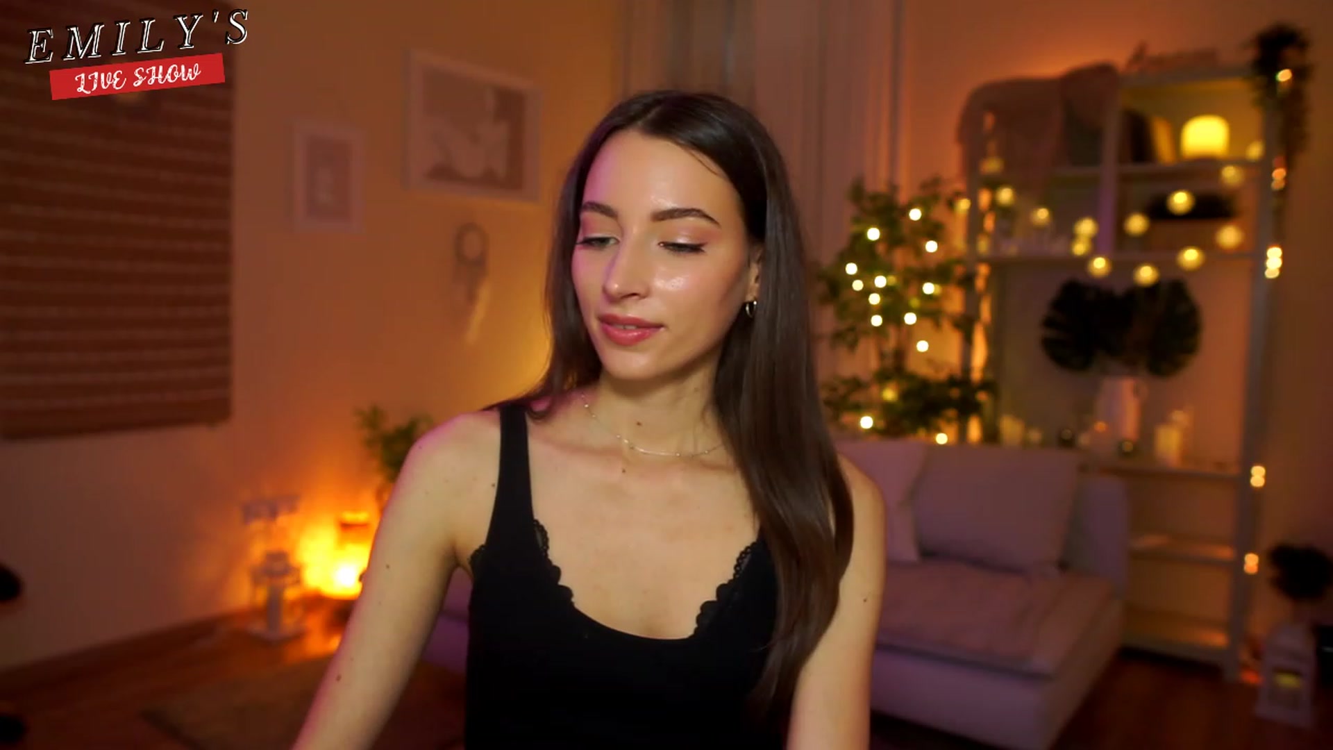Gallery image thumbnail from Emily_grey69's myfreecams stream on, 04/18/2023, 11:45 image 9 of 20