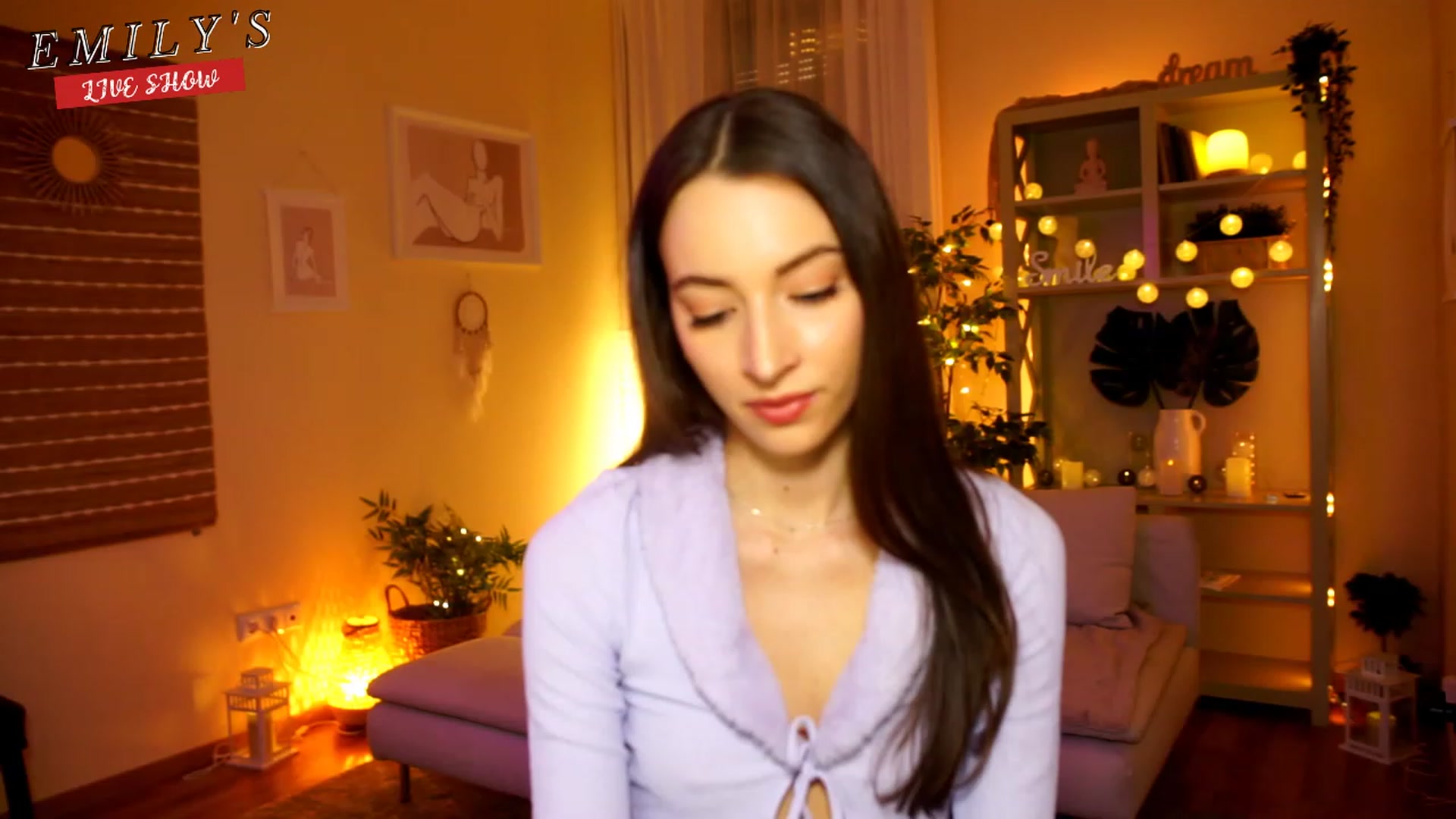 Gallery image thumbnail from Emily_grey69's myfreecams stream on, 04/19/2023, 17:53 image 10 of 20