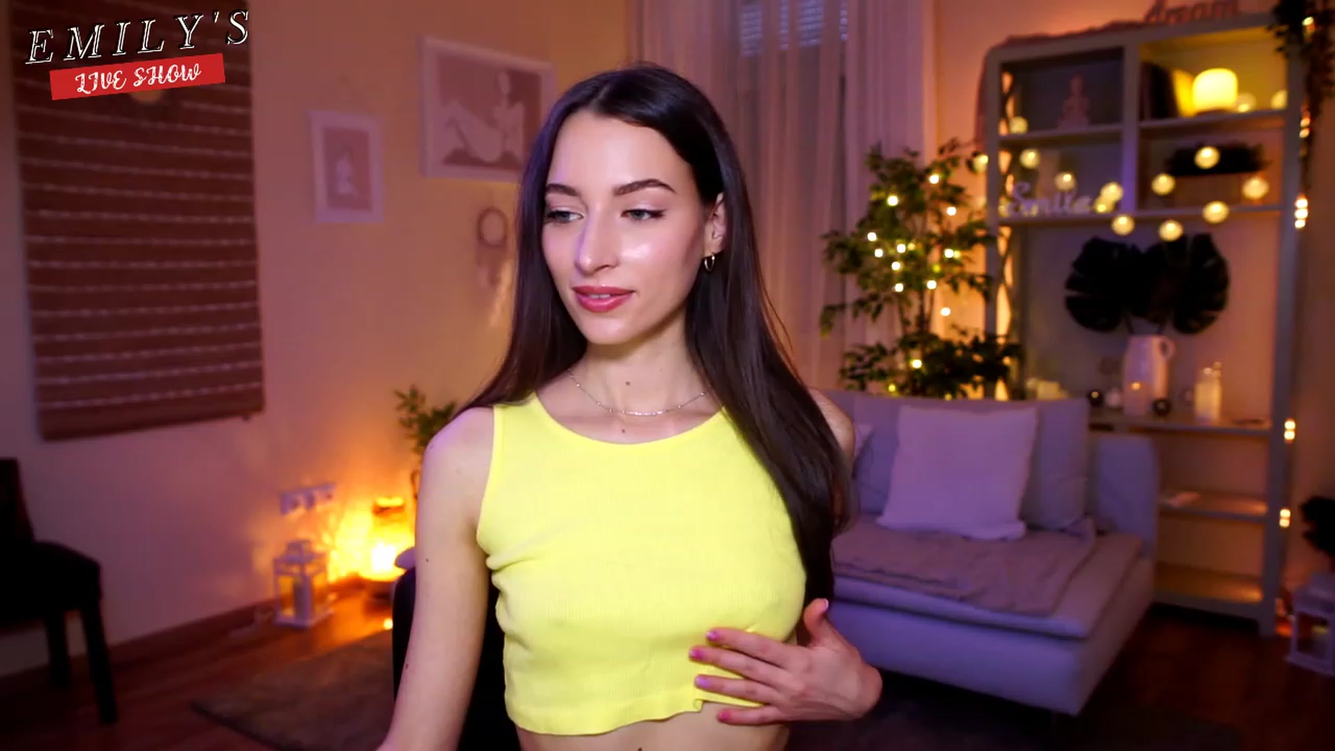 Gallery image thumbnail from Emily_grey69's myfreecams stream on, 04/20/2023, 11:13 image 13 of 20